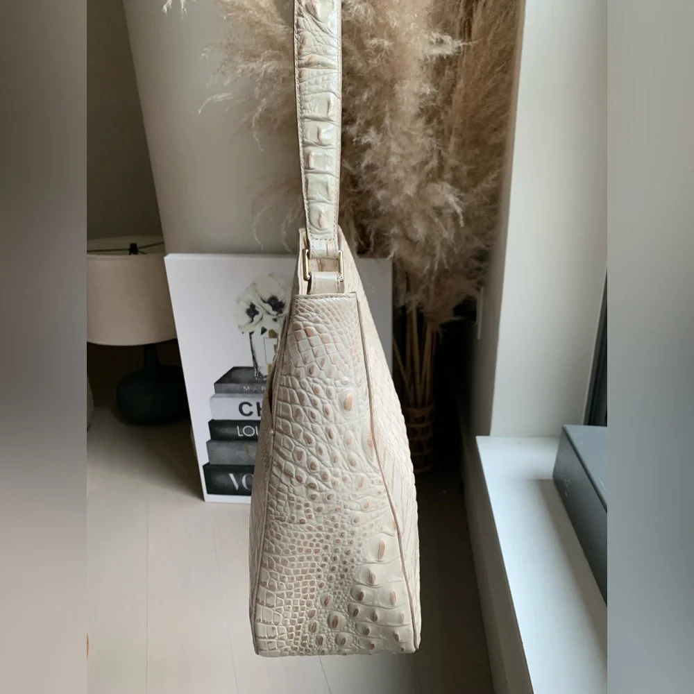 Brahmin Melbourne Vada Hobo Bag Leather Croc Embossed Cream Beige Spacious - Picture 4 of 14